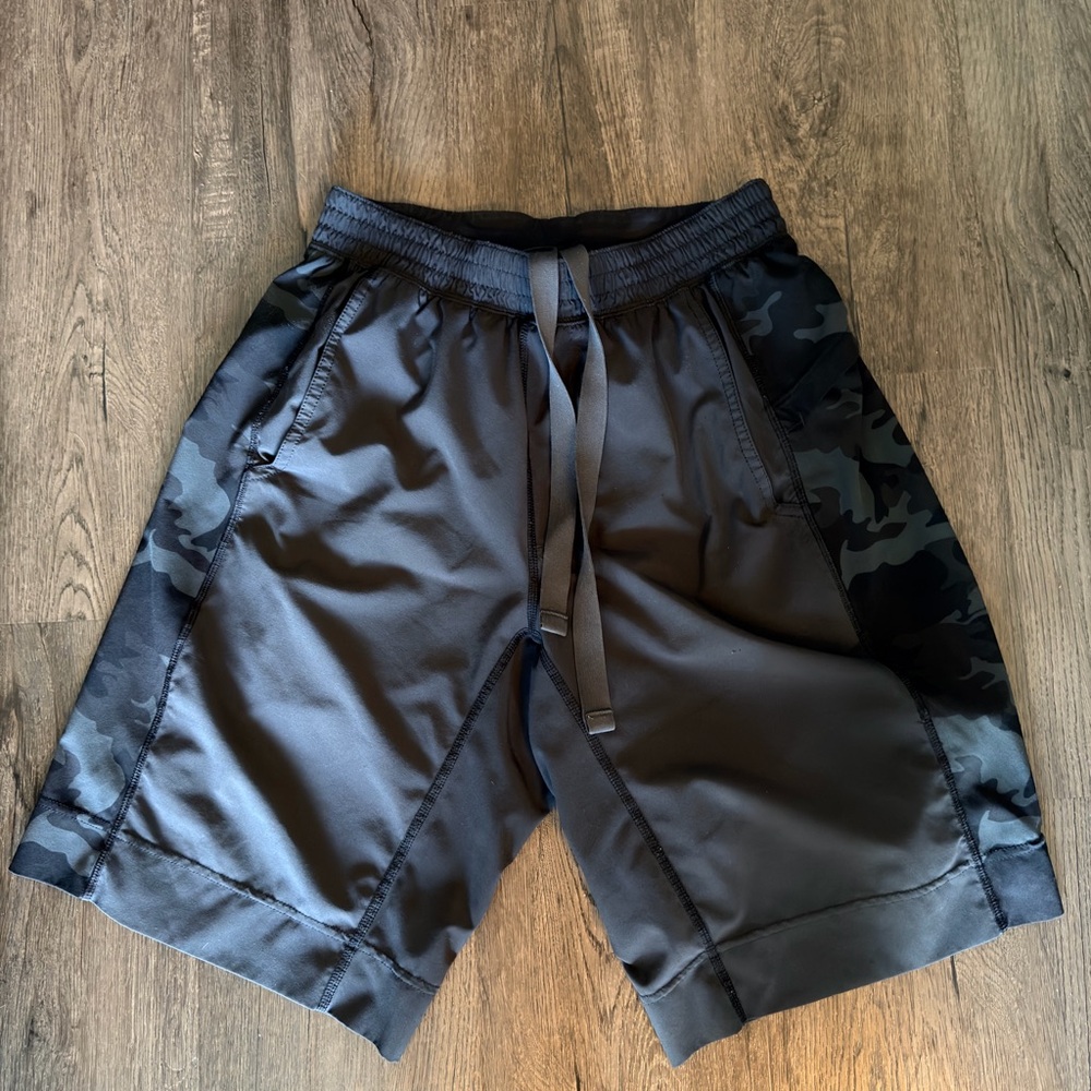 Men's Gray Camo Lululemon Shorts